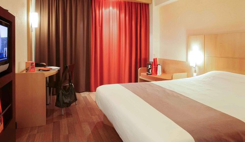 Habitación doble, varias camas