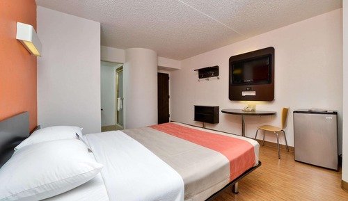 Habitación estándar, 1 cama de matrimonio, accesible para personas con discapacidad, fumadores