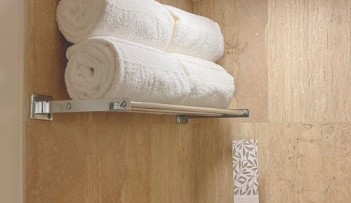 Master Suite, 1 King