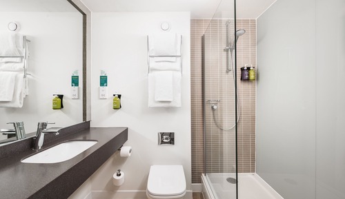 Habitación estándar, 1 cama de matrimonio con sofá cama