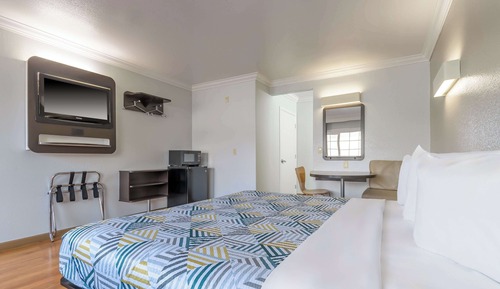 Habitación estándar, 1 cama de matrimonio grande, fumadores, frigorífico y microondas