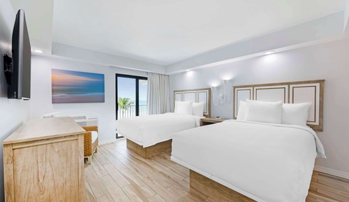 Suite, 2 camas dobles, no fumadores, balcón (with Sofabed;Gulf View)