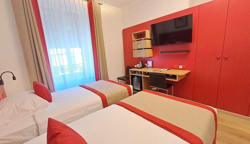 Habitación clásica con 1 cama doble o 2 individuales