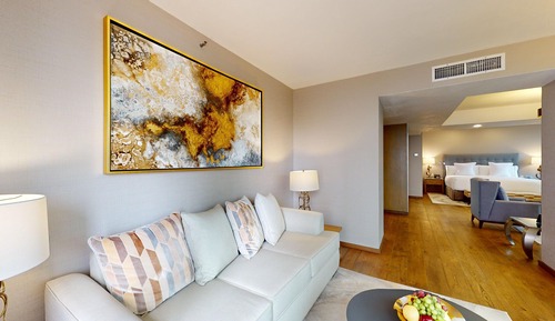 Master Superior Suite