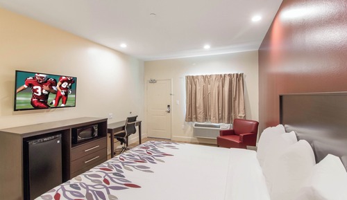 Habitación Premium, 1 cama de matrimonio grande (Upgraded Bedding & Snack, Smoke Free)