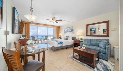 Estudio, 1 cama de matrimonio grande con sofá cama, vistas al mar