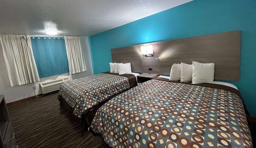 Habitación, 2 camas de matrimonio, no fumadores (Dog Friendly)