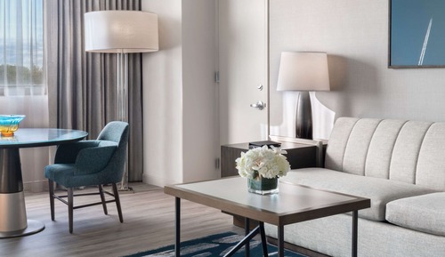 Suite estudio Premier, en una planta alta