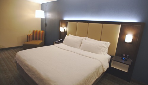 Suite estudio, 1 cama de matrimonio grande, bañera de hidromasaje (Mobil, Roll Shower)