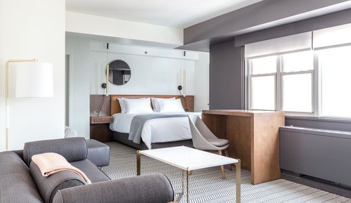 Foggy Bottom Jr. Suite