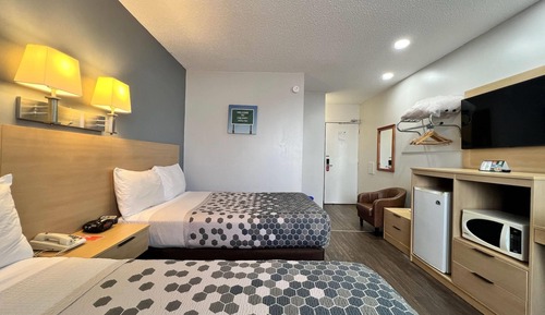 Habitación estándar doble, 2 camas dobles, no fumadores