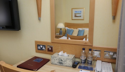 Habitación con 2 camas individuales
