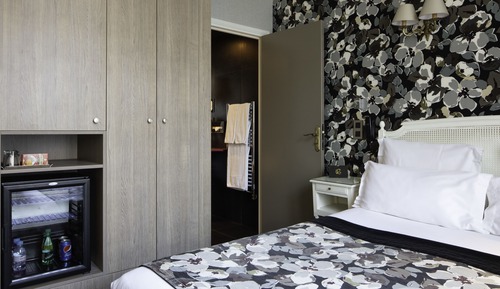 Habitación Doble Estándar - Minibar soft de cortesía, tés y cafés gratis,Chromecast,Prensa digital