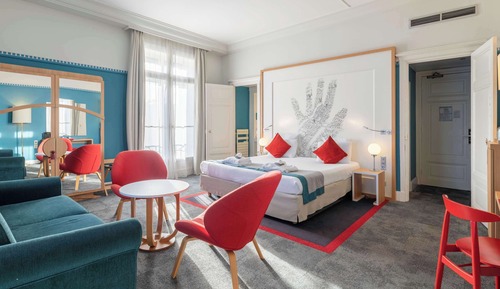 Privilege, Habitación Premium, 1 cama de matrimonio con sofá cama