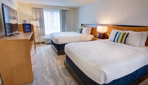 2 Queen Beds No Balcony