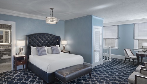 Suite, 1 cama de matrimonio grande, vistas a la bahía, en una planta alta