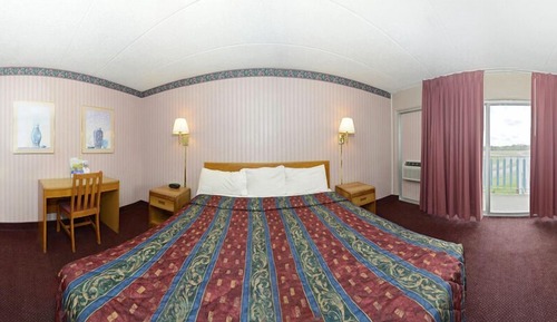 Studio Suite, 1 King Bed, Non Smoking