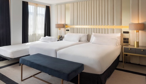 The Level, Habitación triple Premium