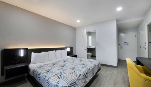 Habitación estándar, 1 cama de matrimonio grande, no fumadores, frigorífico y microondas
