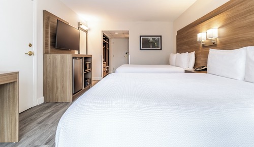 Habitación, 2 camas de matrimonio, ducha adaptada