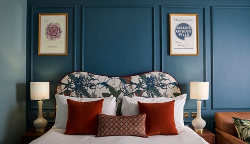 Habitación familiar, 1 cama de matrimonio grande con sofá cama, baño privado