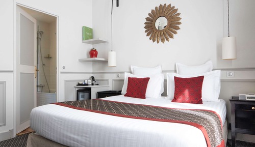 Habitación Doble Estándar - Minibar soft de cortesía, tés y cafés gratis,Chromecast,Prensa digital