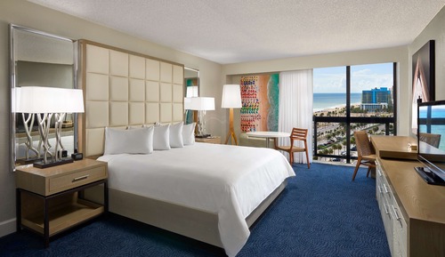 Habitación, 1 cama de matrimonio grande, accesible para personas con discapacidad (Roll-in Shower)