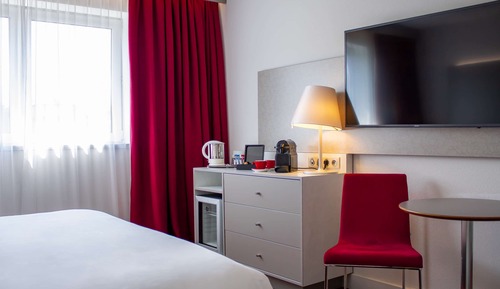 Habitación superior, 1 cama de matrimonio grande con sofá cama
