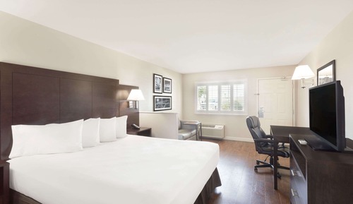 Suite estudio, 1 cama de matrimonio grande, no fumadores, bañera de hidromasaje