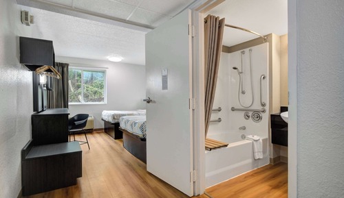 Habitación estándar, 2 camas dobles, accesible para personas con discapacidad, no fumadores