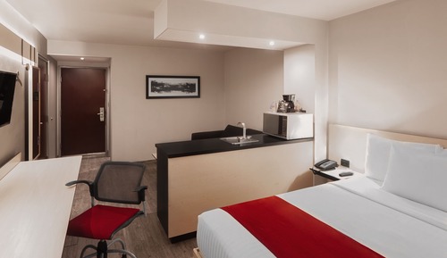 Suite, 1 cama de matrimonio con sofá cama, no fumadores