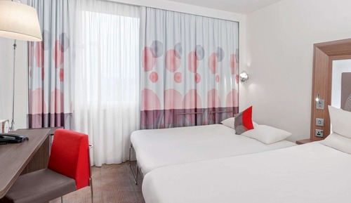 Habitación estándar, 1 cama de matrimonio con sofá cama