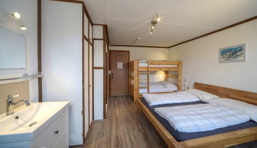 Habitación cuádruple estándar, baño privado