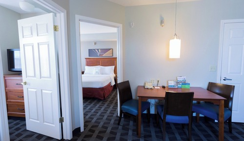 Suite, 2 habitaciones (Mobility/Hearing Accessible, Tub)