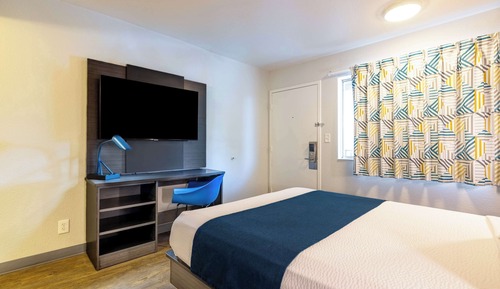 Habitación Deluxe, 1 cama de matrimonio, no fumadores, frigorífico y microondas
