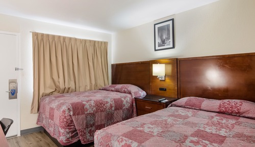 Habitación estándar, 2 camas dobles, fumadores