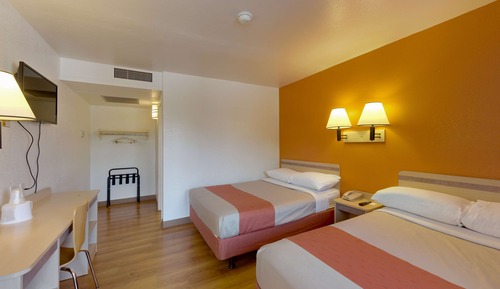 Habitación estándar, 2 camas dobles, fumadores