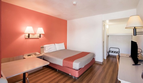 Habitación estándar, 1 cama de matrimonio, accesible para personas con discapacidad, no fumadores