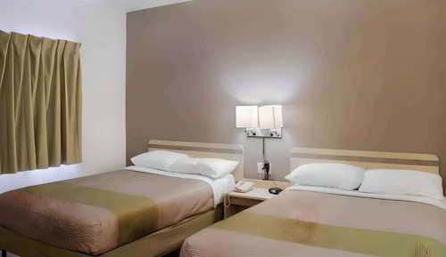 Habitación estándar, 2 camas dobles, no fumadores