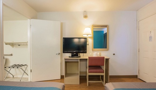 Habitación estándar, 2 camas dobles, no fumadores