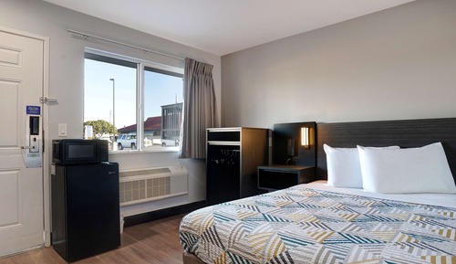 Habitación Deluxe, 1 cama de matrimonio, no fumadores, frigorífico y microondas