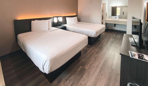 Habitación estándar, 2 camas de matrimonio, accesible para personas con discapacidad, no fumadores