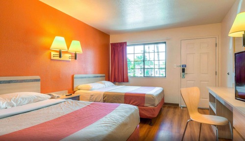 Habitación estándar, 1 cama de matrimonio, accesible para personas con discapacidad, no fumadores