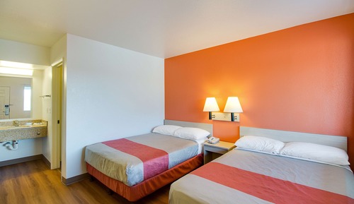 Habitación estándar, 2 camas dobles, no fumadores
