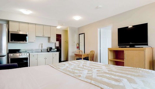 Suite Confort, varias camas (Coast Premium King Suite)