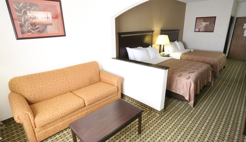 Suite estándar, 2 camas de matrimonio, no fumadores