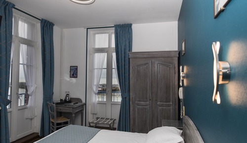 Habitación doble, vistas al puerto, mirando al mar (vue panoramique)
