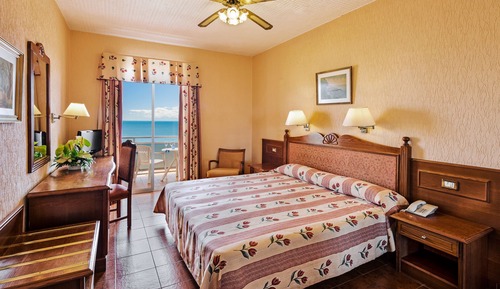 Habitación doble, balcón