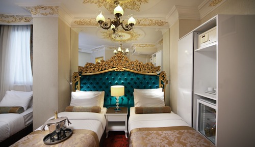 Economy Room