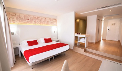 Suite junior, 1 cama de matrimonio grande con sofá cama, terraza